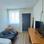 Hotel Military Guest *