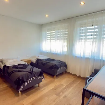 Military Guest Szálloda