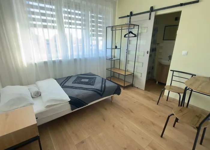 Szálloda Military Guest